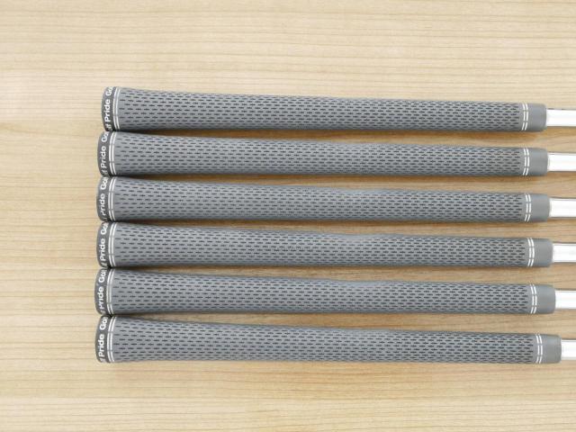 Iron set : Taylormade : ชุดเหล็ก Taylormade P770 Forged (รุ่นปี 2023 นุ่ม แน่น)  มีเหล็ก 5-Pw (6 ชิ้น) ก้านเหล็ก Dynamic Gold EX Weight Lock Tour Issue S200