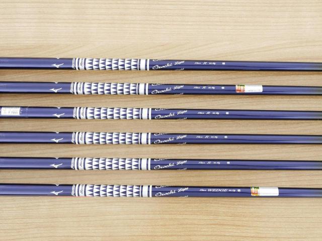 Iron set : Mizuno : ชุดเหล็ก Mizuno JPX EIII SV Titanium (ตัวท้อป ใบใหญ่ที่สุดของ Mizuno ตีง่ายมาก หน้าเด้ง ตีไกล) มีเหล็ก 6-Pw,Aw (6 ชิ้น) ก้านกราไฟต์ Flex R