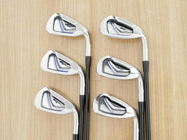 Iron set : Mizuno : ชุดเหล็ก Mizuno JPX EIII SV Titanium (ตัวท้อป ใบใหญ่ที่สุดของ Mizuno ตีง่ายมาก หน้าเด้ง ตีไกล) มีเหล็ก 6-Pw,Aw (6 ชิ้น) ก้านกราไฟต์ Flex R