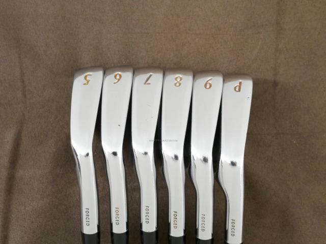 Iron set : Miura : ชุดเหล็ก Miura CB-301R Forged (ออกปี 2020 นุ่มมากๆๆ) มีเหล็ก 6-Pw,Aw (6 ชิ้น) ก้านกราไฟต์ UST Mamiya RECOIL 660 F3 Flex R