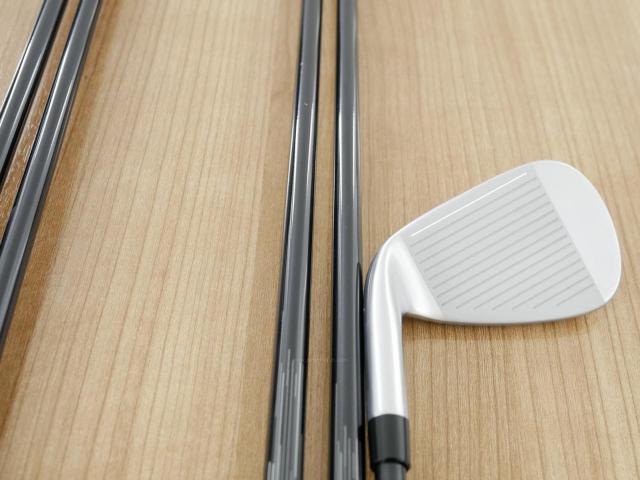 Iron set : Taylormade : ชุดเหล็ก Taylormade Qi MAX (รุ่นล่าสุด ออกปี 2026 Japan Spec.) มีเหล็ก 6-Pw (5 ชิ้น) ก้านกราไฟต์ Mitsubishi REAX 65 Flex R