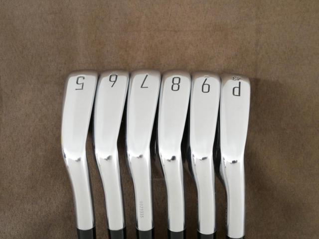 Iron set : Titleist : ชุดเหล็ก Titleist T200 Forged (ออกปี 2023 Japan Spec) มีเหล็ก 5-Pw (6 ชิ้น) ก้านกราไฟต์ Mitsubishi TENSEI AM2 Flex S