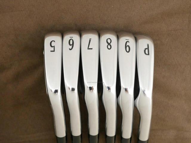 Iron set : Titleist : ชุดเหล็ก Titleist 716 CB Forged (ออกปี 2016) มีเหล็ก 5-Pw (6 ชิ้น) ก้านเหล็ก Dynamic Gold AMT S200