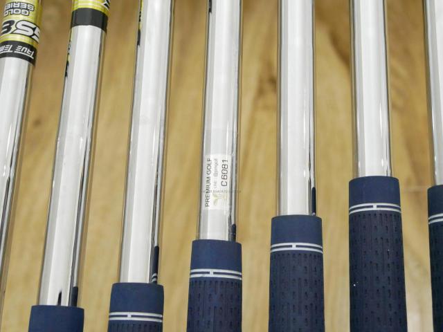 Iron set : Tourstage : ชุดเหล็ก Tourstage VIQ มีเหล็ก 5-Pw,Aw,Sw (8 ชิ้น) ก้านเหล็ก GS85 S200
