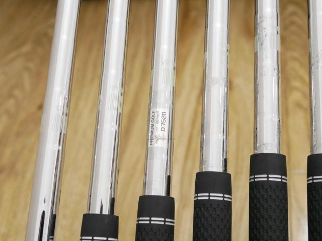Iron set : Ping : ชุดเหล็ก Ping G700 (ปี 2019 Japan Spec. ใบใหญ่ ง่ายที่สุด ไกลที่สุดของ Ping) มีเหล็ก 6-Pw,Aw (6 ชิ้น) ก้านเหล็ก NS Pro 950 Flex R