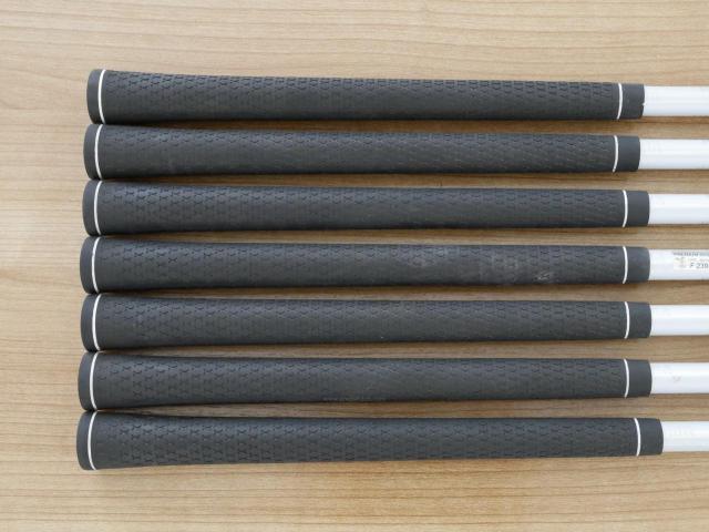 Iron set : Other Brand : ชุดเหล็ก Ryoma DSI (ตีง่ายมาก ไกลมากๆ หายากสุดๆ) มีเหล็ก 5-Pw,Aw (7 ชิ้น เหล็ก 5 ระยะเท่าเหล็ก 4 รุ่นอื่น) ก้านกราไฟต์ Tour AD Flex SR