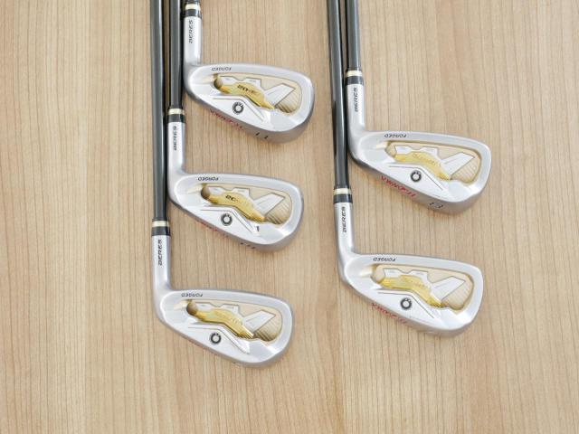 Iron set : Honma : ชุดเหล็ก Honma Beres IS-02 (หน้าเด้ง Forged) มีเหล็ก 7-11 (5 ชิ้น เทียบเท่า 6-Pw) ก้าน ARMRQ 6 (49) Flex R (2 ดาว)
