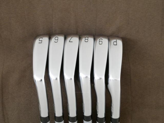 Iron set : Mizuno : ชุดเหล็ก Mizuno Pro 225 Forged (ปี 2023 นุ่ม แน่น ระยะดี) มีเหล็ก 5-Pw (6 ชิ้น) ก้านกราไฟต์ Aldila Superlite HM-30 Flex R