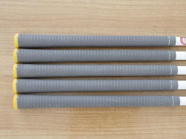 Lady club : All : ชุดเหล็ก Taylormade RocketBladez มีเหล็ก 7-Pw,Sw (5 ชิ้น) ก้านกราไฟต์ Flex L