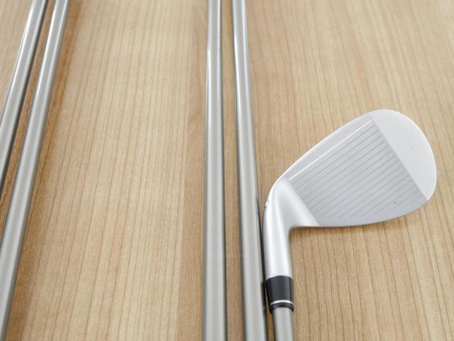 Lady club : All : ชุดเหล็ก Taylormade RocketBladez มีเหล็ก 7-Pw,Sw (5 ชิ้น) ก้านกราไฟต์ Flex L