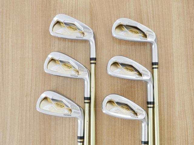 Iron set : Honma : ชุดเหล็ก Honma Beres IS-03 (ปี 2015 หน้าเด้ง Forged) มีเหล็ก 6-11 (6 ชิ้น เทียบเท่า 5-Pw) ก้าน ARMRQ 8 (49) Flex R (2 ดาว)
