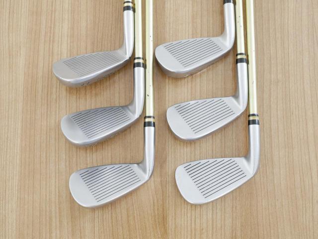 Iron set : Honma : ชุดเหล็ก Honma Beres IS-03 (ปี 2015 หน้าเด้ง Forged) มีเหล็ก 6-11 (6 ชิ้น เทียบเท่า 5-Pw) ก้าน ARMRQ 8 (49) Flex R (2 ดาว)