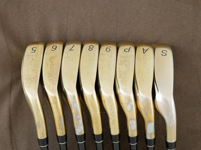 Iron set : PRGR : ชุดเหล็ก PRGR H/S 701 (หน้า Maraging เด้ง ไกล) มีเหล็ก 5-Pw,Aw,Sw (8 ชิ้น) ก้าน M-37 Flex R
