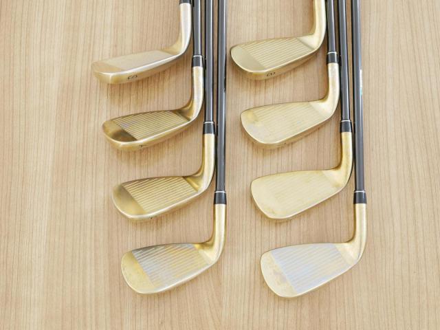 Iron set : PRGR : ชุดเหล็ก PRGR H/S 701 (หน้า Maraging เด้ง ไกล) มีเหล็ก 5-Pw,Aw,Sw (8 ชิ้น) ก้าน M-37 Flex R