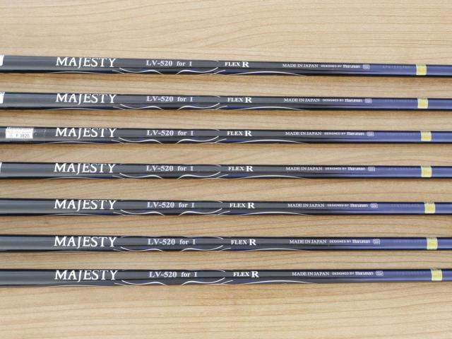 Iron set : Maruman : ชุดเหล็ก Maruman Majesty Royal SP (รุ่นท๊อปสุด ตีง่าย เด้ง ไกลมากๆ) มีเหล็ก 6-10,Pw,Aw (7 ชิ้น ระยะเทียบเท่า 5-Pw,Aw) ก้านกราไฟต์ Flex R