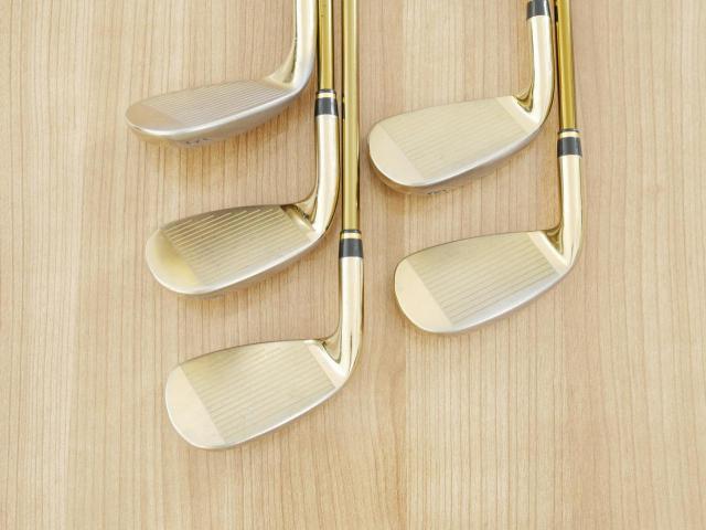 Iron set : Tsuruya : ชุดเหล็ก Tsuruya AXEL Gold Premium II (รุ่นปี 2017 ของใหม่ 6 หมื่นกว่าบาท หน้าเด้งสุดๆ ไกลสุดๆๆ) มีเหล็ก 7-Pw,Sw (5 ชิ้น) ก้านกราไฟต์ Flex R
