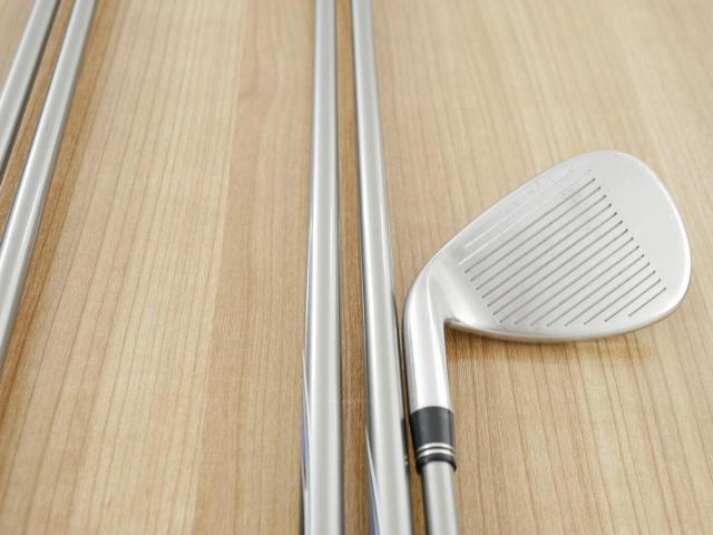Lady club : All : ชุดเหล็ก Taylormade r7 DRAW มีเหล็ก 7-Pw,Sw (5 ชิ้น) ก้านกราไฟต์ Flex L