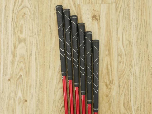 Iron set : Maruman : ชุดเหล็ก Maruman Red-V II (ใบใหญ่ ตีง่าย ไกล) มีเหล็ก 5-Pw (6 ชิ้น) ก้านกราไฟต์ Flex R