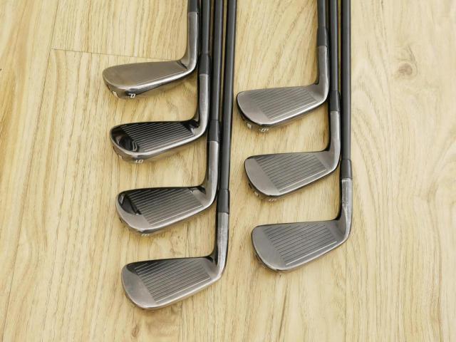 Iron set : Taylormade : ชุดเหล็ก Taylormade P790 Black (ตัวท้อปสุด ออกปี 2018) มีเหล็ก 4-Pw (7 ชิ้น) ก้านเหล็ก Dynamic Gold 105 S300