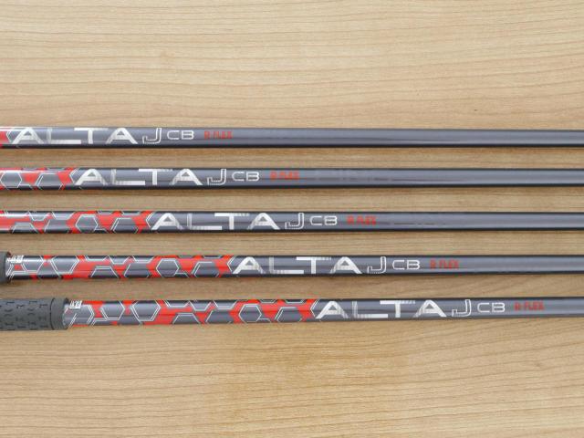 Iron set : Ping : ชุดเหล็ก Ping G710 (รุ่นปี 2021 Japan Spec. ใบใหญ่ ง่ายที่สุด ไกลที่สุดของ Ping) มีเหล็ก 6-Pw (5 ชิ้น) ก้านกราไฟต์ Ping ALTA J CB Flex R