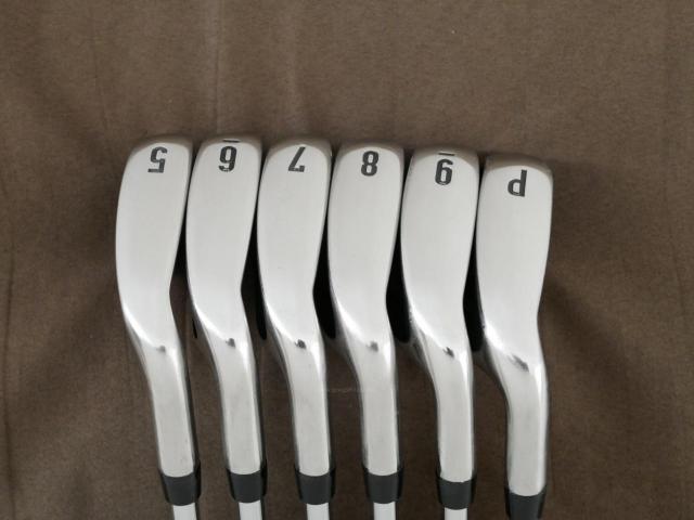 Iron set : Callaway : ชุดเหล็ก Callaway Warbird มีเหล็ก 5-Pw (6 ชิ้น) ก้านเหล็ก Uniflex