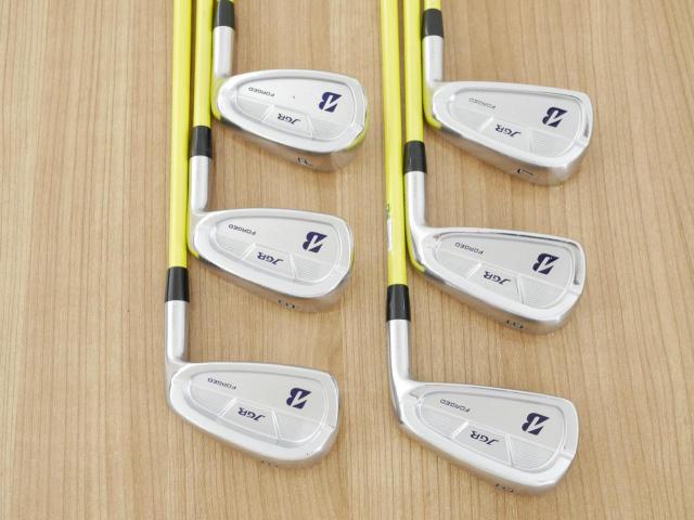 Iron set : Bridgestone : Bridgestone JGR Forged (นุ่ม แน่น) มีเหล็ก 5-PW (6 ชิ้น) ก้านกราไฟต์ Tour AD Flex R