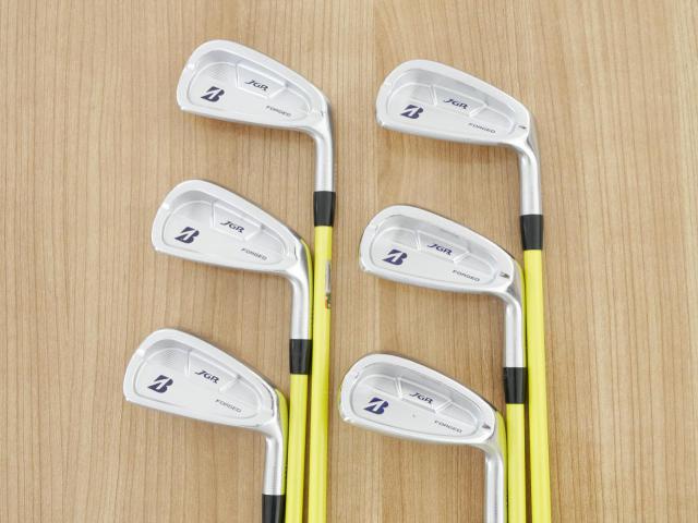Iron set : Bridgestone : Bridgestone JGR Forged (นุ่ม แน่น) มีเหล็ก 5-PW (6 ชิ้น) ก้านกราไฟต์ Tour AD Flex R