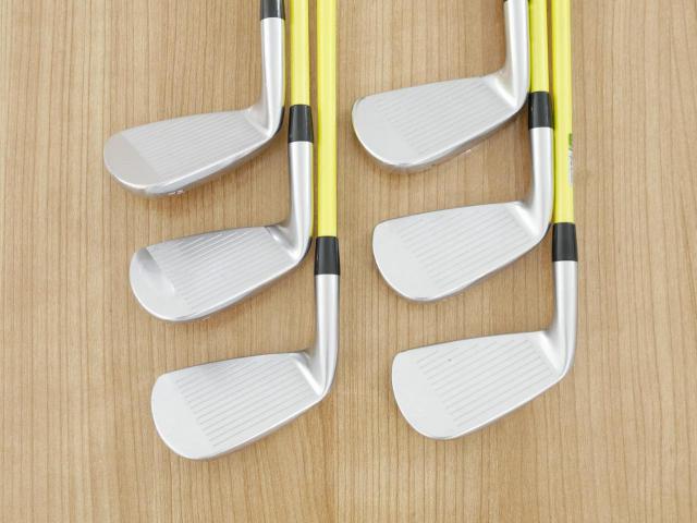 Iron set : Bridgestone : Bridgestone JGR Forged (นุ่ม แน่น) มีเหล็ก 5-PW (6 ชิ้น) ก้านกราไฟต์ Tour AD Flex R