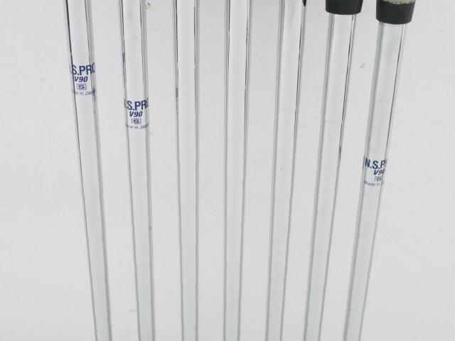 Iron set : Bridgestone : Bridgestone JGR Hybrid Forged (ตีไกลกว่าตัวอื่น 2 เบอร์) มีเหล็ก 5-P1,P2 (7 ชิ้น) ก้านเหล็ก NS Pro V90 Flex S