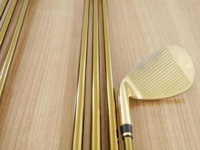 Iron set : Tsuruya : **มีตำหนิ** ชุดเหล็ก Tsuruya AXEL Gold Premium II (รุ่นปี 2017 ของใหม่ 6 หมื่นกว่าบาท หน้าเด้งสุดๆ ไกลสุดๆๆ) มีเหล็ก 7-Pw,Aw,As,Sw (7 ชิ้น ครบเซ็ต) ก้านกราไฟต์ Flex R