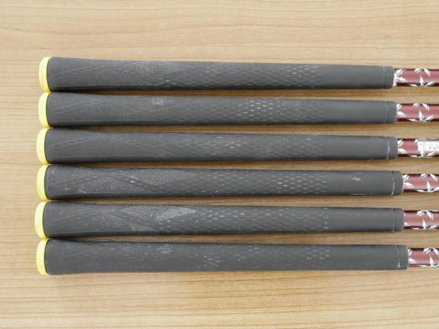 Iron set : Ping : ชุดเหล็ก Ping G700 (ปี 2019 Japan Spec. ใบใหญ่ ง่ายที่สุด ไกลที่สุดของ Ping) มีเหล็ก 6-Pw,Aw (6 ชิ้น) ก้านกราไฟต์ Mitsubishi FUBUKI Flex R