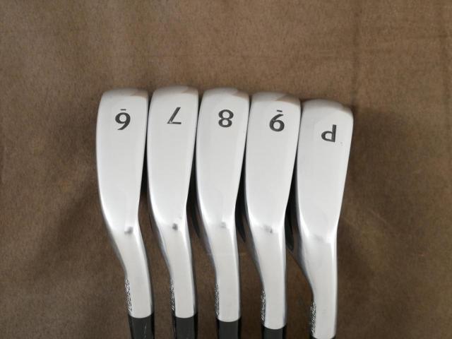 Iron set : Titleist : ชุดเหล็ก Titleist VG3 Type D Forged (ปี 2017 Japan Spec. ตีง่ายและไกลที่สุดของ Titleist) มีเหล็ก 6-Pw (5 ชิ้น) ก้านเหล็ก NS Pro 950 Flex S