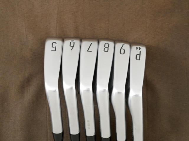 Iron set : Titleist : ชุดเหล็ก Titleist T150 Forged (ออกปี 2023 นุ่ม แน่น คม) มีเหล็ก 5-Pw (6 ชิ้น) ก้านเหล็ก NS Pro 950 NEO Flex R