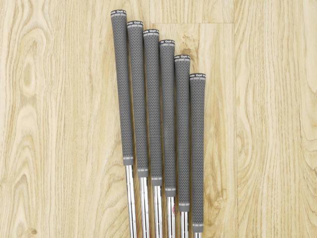 Iron set : Taylormade : ชุดเหล็ก Taylormade P770 Forged (ปี 2021 นุ่ม แน่น) มีเหล็ก 5-Pw (6 ชิ้น) ก้านเหล็ก NS Pro Modus 105 Flex S