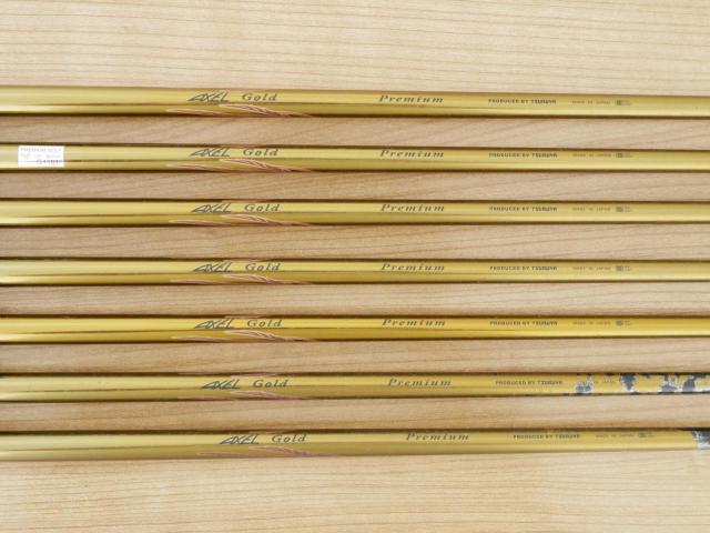 Iron set : Tsuruya : ชุดเหล็ก Tsuruya AXEL Gold Premium II (รุ่นปี 2017 ของใหม่ 6 หมื่นกว่าบาท หน้าเด้งสุดๆ ไกลสุดๆๆ) มีเหล็ก 7-Pw,Aw,As,Sw (7 ชิ้น ครบเซ็ต) ก้านกราไฟต์ Flex R