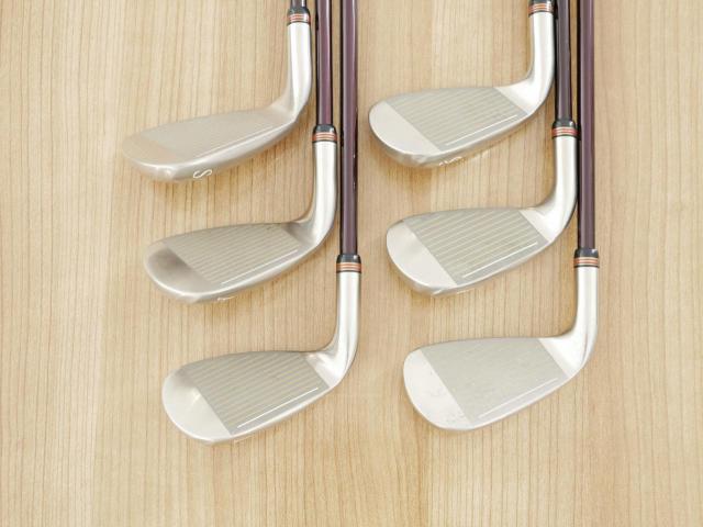 Lady club : All : ชุดเหล็ก PRGR Premium Red TR-X 505 (รุ่นท็อป หน้าเด้ง ตีง่ายไกลมาก) มีเหล็ก 7-Pw,Aw,Sw (6 ชิ้น) ก้านกราไฟต์ Flex L (M-30)