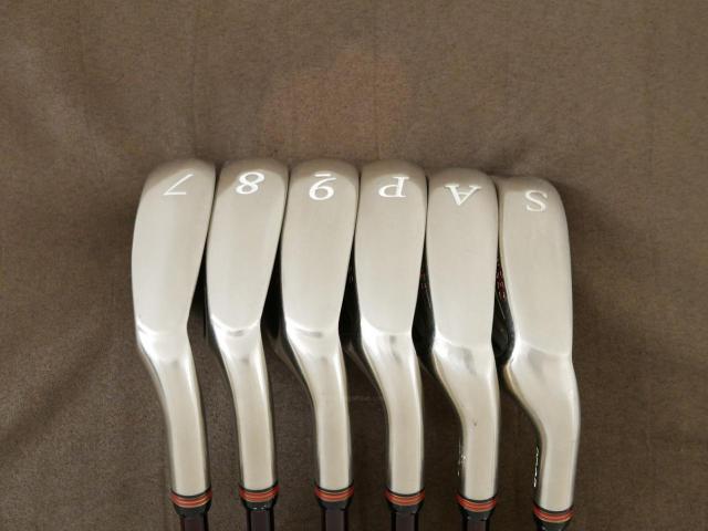 Lady club : All : ชุดเหล็ก PRGR Premium Red TR-X 505 (รุ่นท็อป หน้าเด้ง ตีง่ายไกลมาก) มีเหล็ก 7-Pw,Aw,Sw (6 ชิ้น) ก้านกราไฟต์ Flex L (M-30)