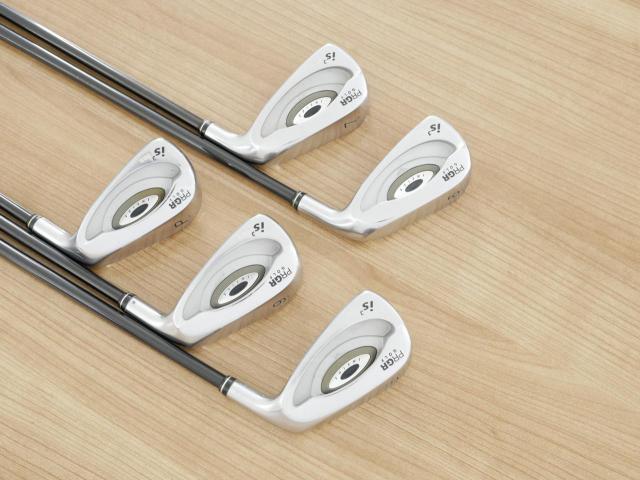 Iron set : PRGR : ชุดเหล็ก PRGR is3 502 มีเหล็ก 6-Pw (5 ชิ้น) ก้านกราไฟต์ Flex R