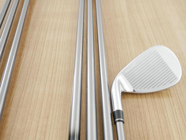 Iron set : Taylormade : ชุดเหล็ก Taylormade Gloire (รุ่นท๊อปสุด Japan Spec. ใบใหญ่ ตีง่าย ไกล) มีเหล็ก 6-Pw,Aw,Sw (7 ชิ้น) ก้านกราไฟต์ Flex SR