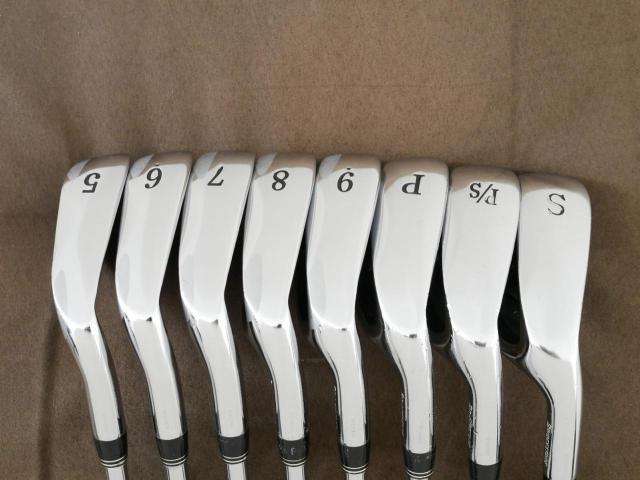 Iron set : Tourstage : ชุดเหล็ก Tourstage PHYZ (ซีรี่ย์ท๊อป ใบใหญ่ ตีง่าย ไกล) มีเหล็ก 5-Pw,Aw,Sw (8 ชิ้น) ก้านเหล็ก NS Pro 900 Flex S