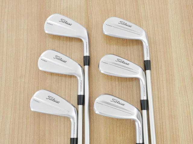 Iron set : Titleist : ชุดเหล็ก Titleist T250 Forged (รุ่นล่าสุด ออกปี 2025 Japan Spec) มีเหล็ก 5-Pw (6 ชิ้น) ก้านกราไฟต์ Fujukura MCI 80 Flex R