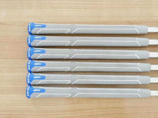 Iron set : Titleist : ชุดเหล็ก Titleist T250 Forged (รุ่นล่าสุด ออกปี 2025 Japan Spec) มีเหล็ก 5-Pw (6 ชิ้น) ก้านกราไฟต์ Fujukura MCI 80 Flex R