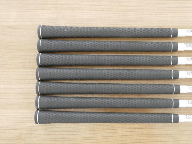 Iron set : Other Brand : ชุดเหล็ก Ryoma DSI (ตีง่ายมาก ไกลมากๆ หายากสุดๆ) มีเหล็ก 6-Pw,Aw,Sw (7 ชิ้น เหล็ก 6 ระยะเท่าเหล็ก 5 รุ่นอื่น) ก้านกราไฟต์ Tour AD Flex SR