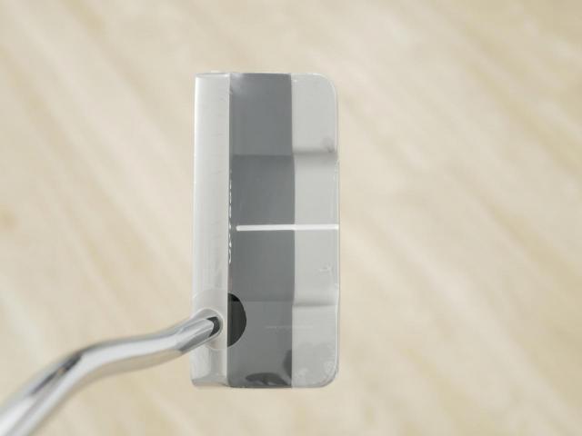 Putter : All : **ของใหม่ ยังไม่แกะพลาสติก** พัตเตอร์ Odyssey Microhinge DW (รุ่นล่าสุด ปี 2025) ยาว 32 นิ้ว