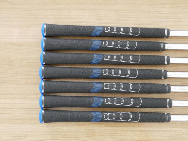 Iron set : Callaway : ชุดเหล็ก Callaway Rogue X CF18 (ออกปี 2018 ตีง่าย ไกลกว่า Rogue ปกติ) มีเหล็ก 4-Pw (7 ชิ้น) ก้านเหล็ก KBS Tour 110 Flex R