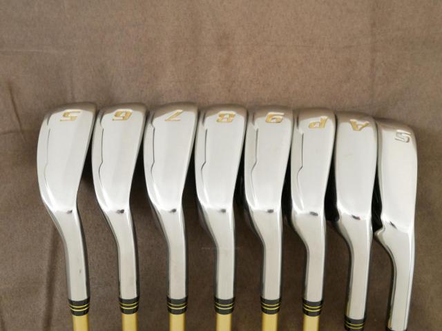 Iron set : Other Brand : ชุดเหล็ก S-Yard X-Lite (เหมาะกับซีเนียร์) มีเหล็ก 5-Pw,Aw,Sw (8 ชิ้น) ก้านกราไฟต์ Flex R1