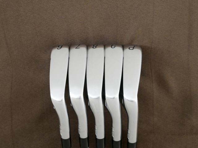 Iron set : PRGR : ชุดเหล็ก PRGR 02 Forged (ปี 2021 นุ่มมาก หายาก) มีเหล็ก 6-Pw (5 ชิ้น) ก้านเหล็ก NS Pro 950 NEO Flex S
