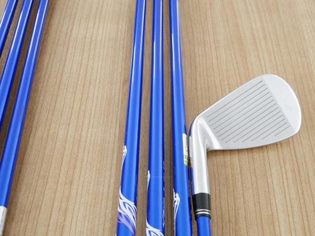 Iron set : Mizuno : ชุดเหล็ก Mizuno JPX 900 Forged (นุ่มมาก ตีง่าย ระยะดี) มีเหล็ก 5-Pw,Aw (7 ชิ้น) ก้านกราไฟต์ Flex SR