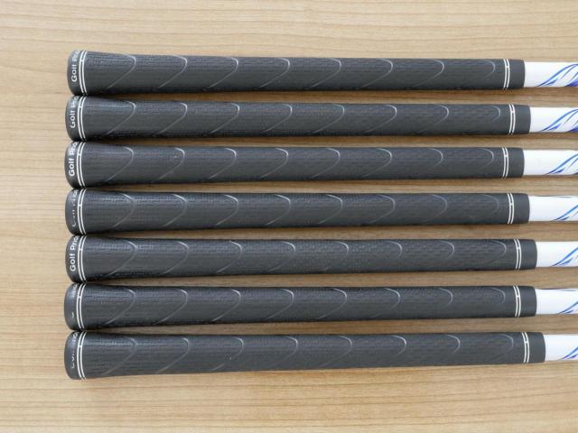 Iron set : Mizuno : ชุดเหล็ก Mizuno JPX 900 Forged (นุ่มมาก ตีง่าย ระยะดี) มีเหล็ก 5-Pw,Aw (7 ชิ้น) ก้านกราไฟต์ Flex SR