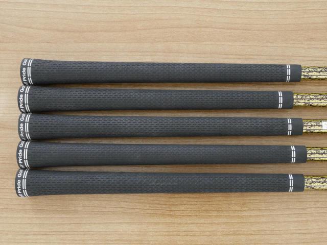 Iron set : Yonex : ชุดเหล็ก Yonex Royal DTP (ปี 2017 ท๊อปสุด ก้านดีมาก หน้าเด้ง ตีไกลสุดๆ) มีเหล็ก 6-Pw (5 ชิ้น) ก้านกราไฟต์ Flex SR